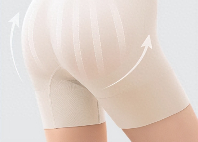 曲线主义：三分清凉，十分曲线——运动女孩的夏日避暑神器